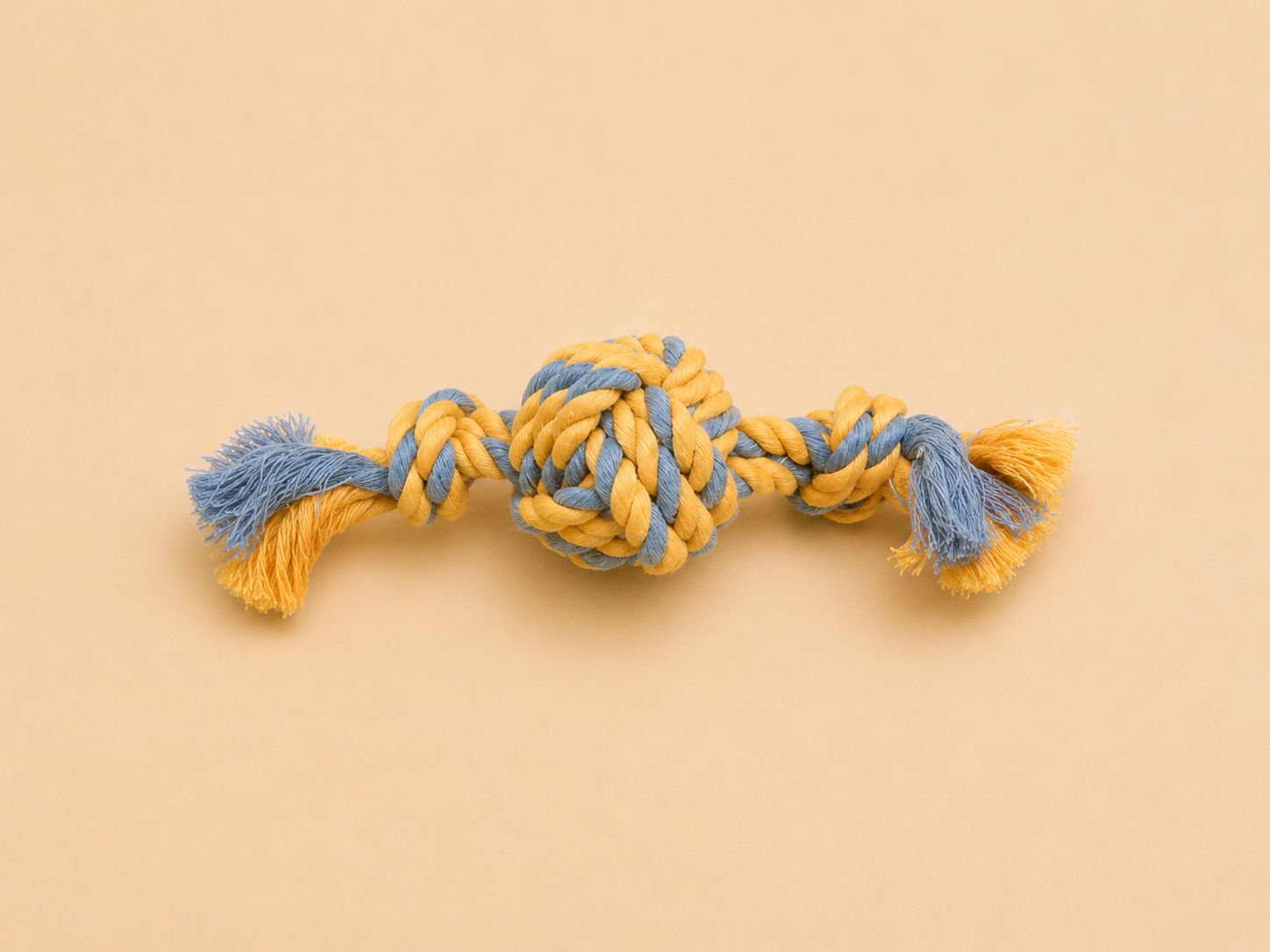 Corde à nœuds avec balle pour chien