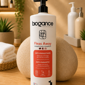 Shampooing antiparasitaire Fleas Away Biogance pour chien et chat